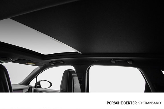 Porsche Cayenne 26 of 30