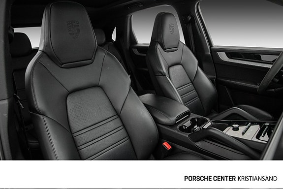 Porsche Cayenne 23 of 30