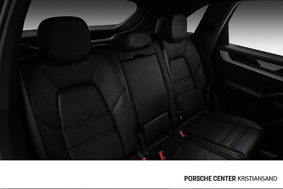 Porsche Cayenne 25 of 30