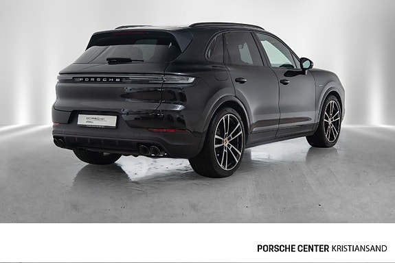 Porsche Cayenne 7 of 30
