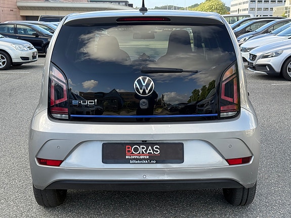 Volkswagen UP! 6 of 22