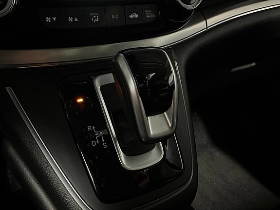 Honda CR-V 21 of 30