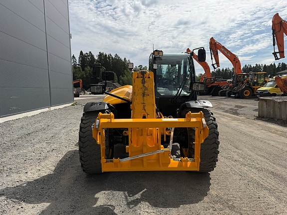 JCB 542-70 IndustriPlus Steg5 7 of 23