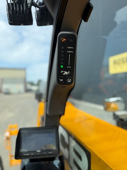 JCB 542-70 IndustriPlus Steg5 21 of 23
