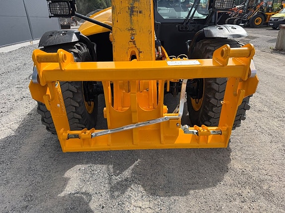 JCB 542-70 IndustriPlus Steg5 13 of 23