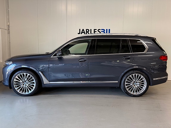 BMW X7 20 of 30