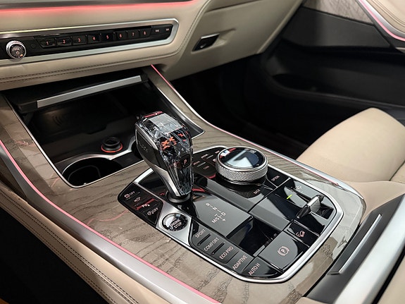 BMW X7 29 of 30