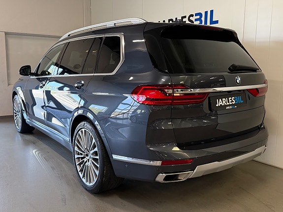 BMW X7 21 of 30