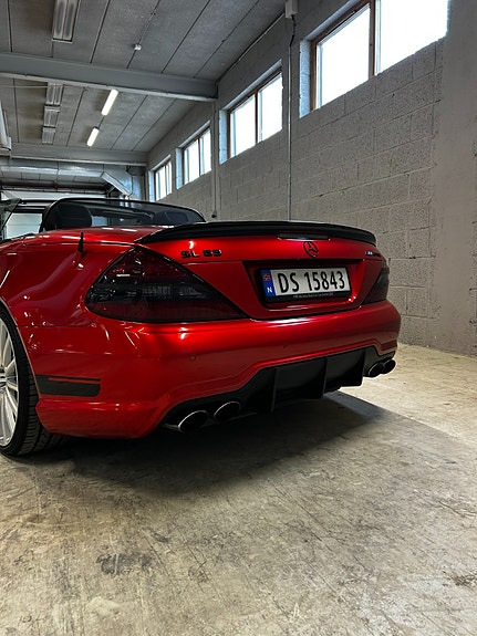 Mercedes-Benz SL63 4 of 23