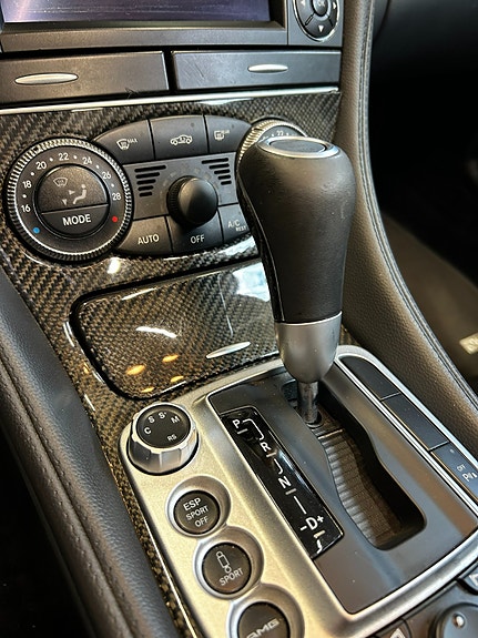 Mercedes-Benz SL63 12 of 23