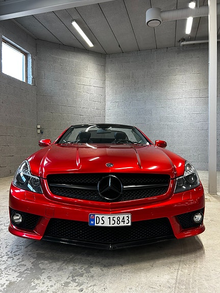 Mercedes-Benz SL63 5 of 23