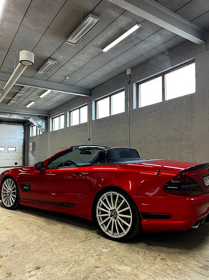 Mercedes-Benz SL63 10 of 23
