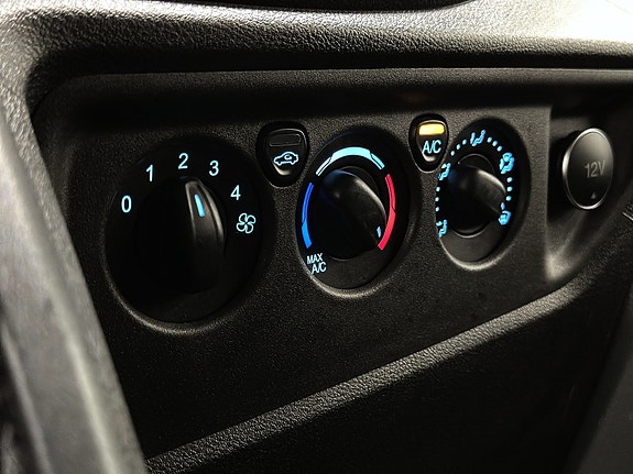 Ford Transit 29 of 30