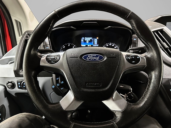 Ford Transit 12 of 30