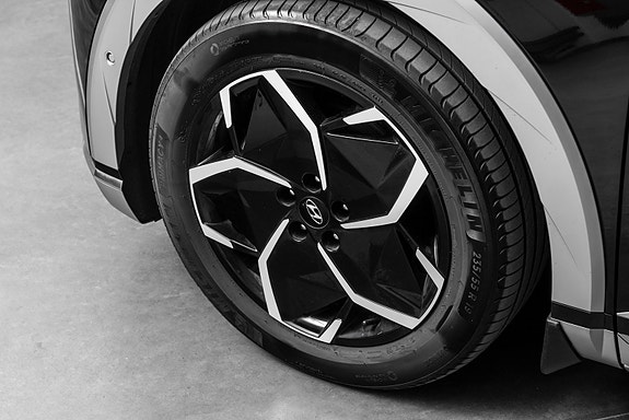 Hyundai Ioniq 5 10 of 30