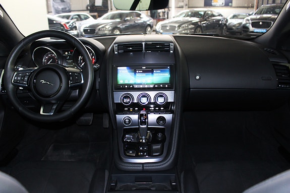 Jaguar F-TYPE 21 of 21
