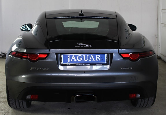 Jaguar F-TYPE 6 of 21