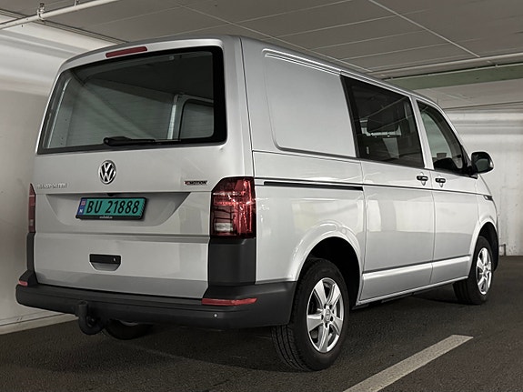 Volkswagen Transporter 12 of 29