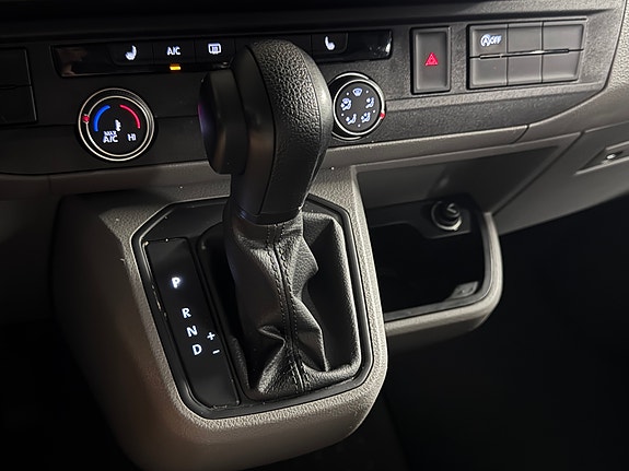 Volkswagen Transporter 20 of 29