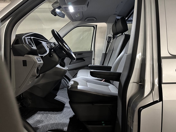 Volkswagen Transporter 15 of 29