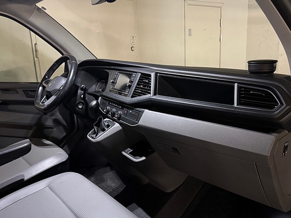 Volkswagen Transporter 18 of 29