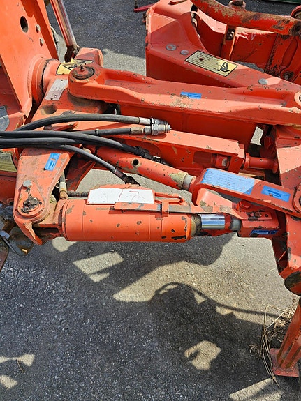 Kuhn Vari Master 121 2003, kr 40 000,-
