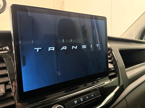 Ford Transit 15 of 22