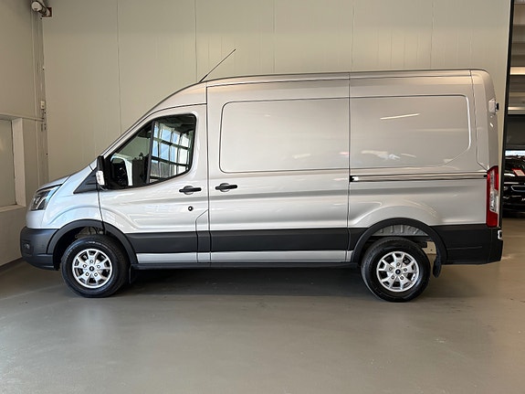 Ford Transit 12 of 22