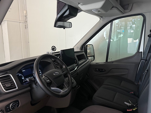 Ford Transit 11 of 22