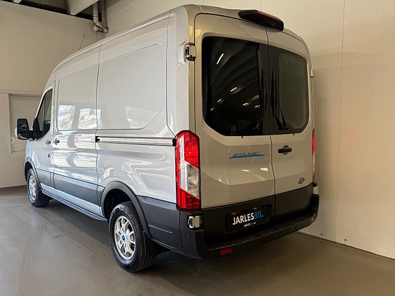 Ford Transit 13 of 22