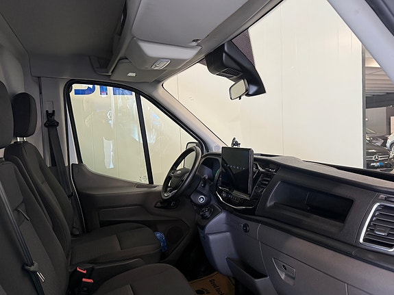 Ford Transit 4 of 22