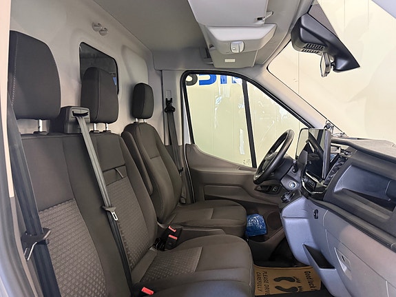 Ford Transit 7 of 22