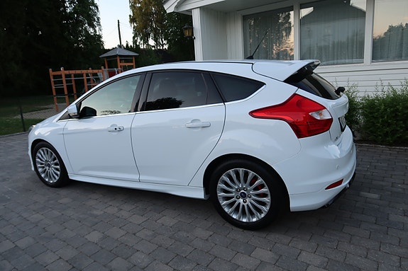 Ford Focus 12 of 30