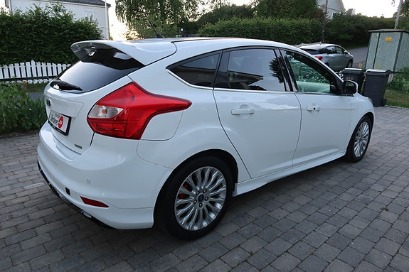 Ford Focus 17 of 30