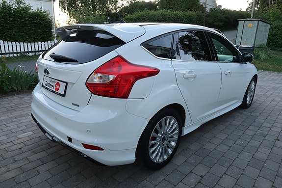 Ford Focus 16 of 30