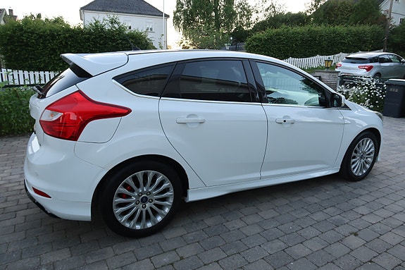 Ford Focus 19 of 30