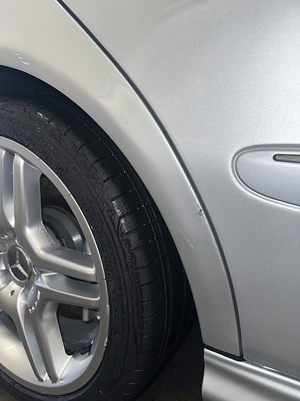 Mercedes-Benz E55 7 of 16