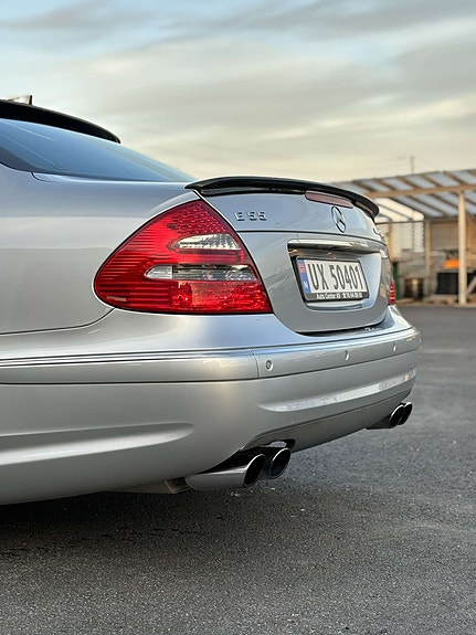 Mercedes-Benz E55 3 of 16