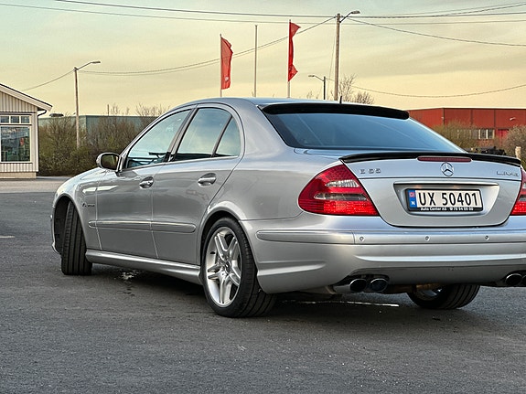Mercedes-Benz E55 5 of 16