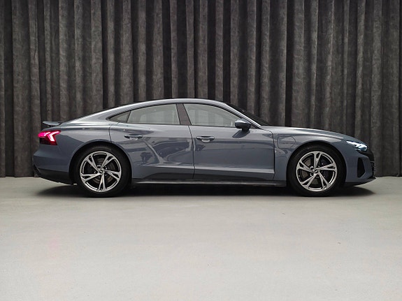 Audi e-tron GT 8 of 30