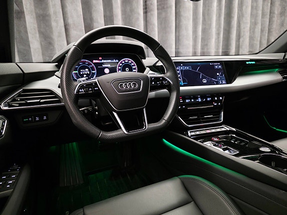 Audi e-tron GT 16 of 30