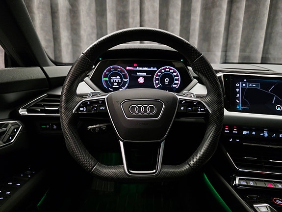 Audi e-tron GT 17 of 30
