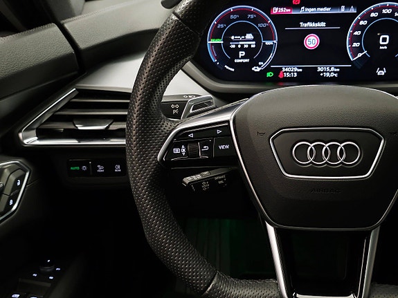 Audi e-tron GT 18 of 30