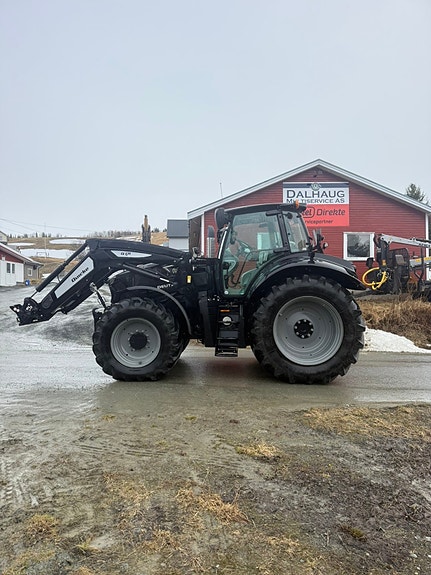 Deutz Fahr 6215 Agrotron TTV 3 of 16