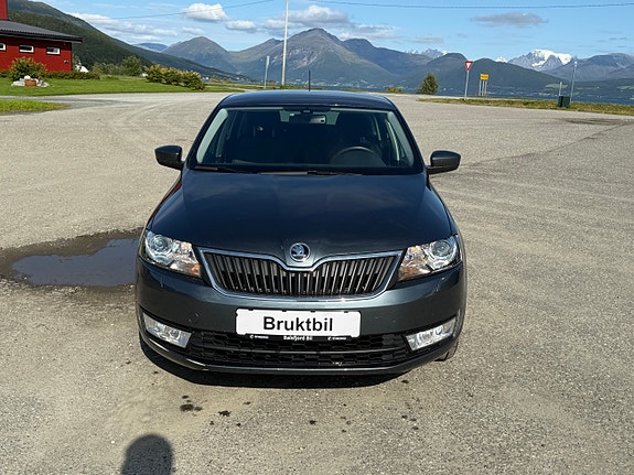 Skoda Rapid Spaceback 2 of 19