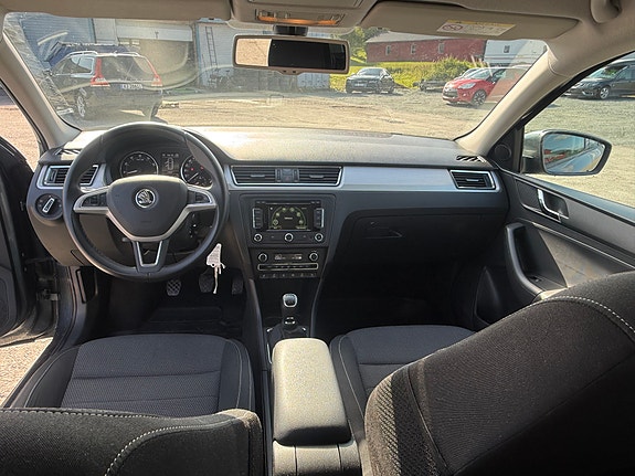 Skoda Rapid Spaceback 17 of 19
