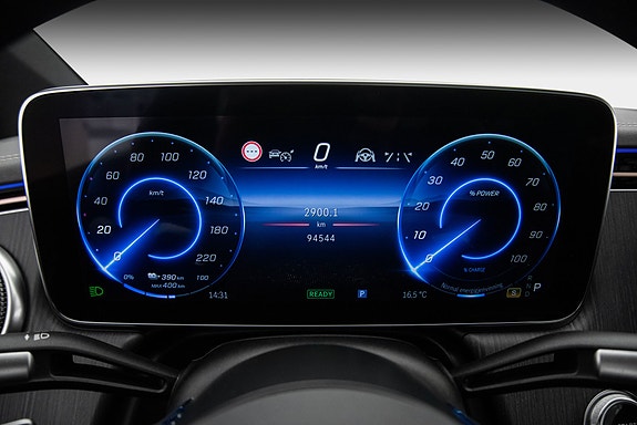 Mercedes-Benz EQS450 28 of 30