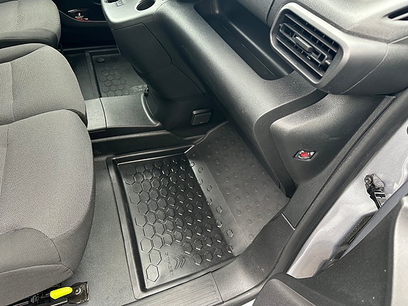 Citroen Berlingo 13 of 30