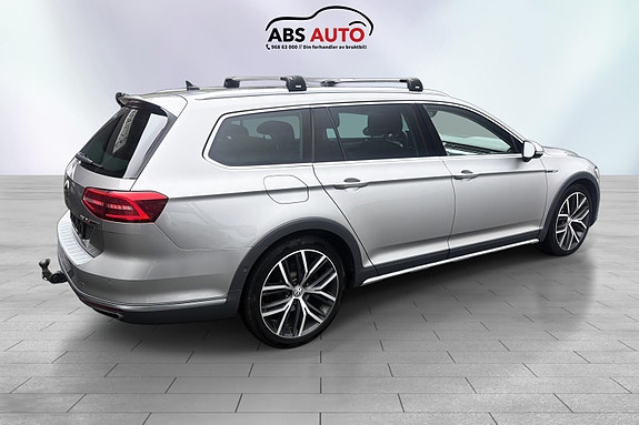 Volkswagen Passat Alltrack 5 of 26