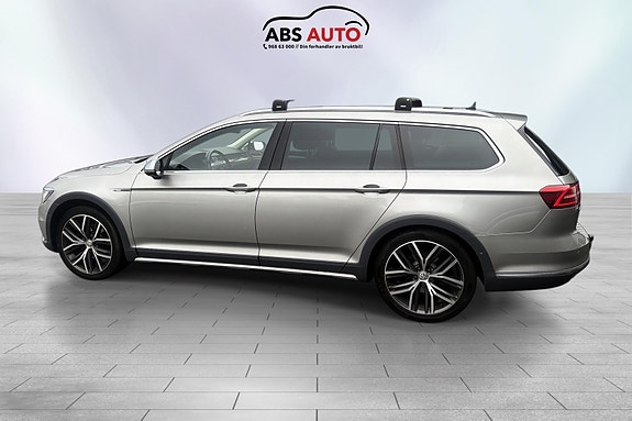 Volkswagen Passat Alltrack 9 of 26